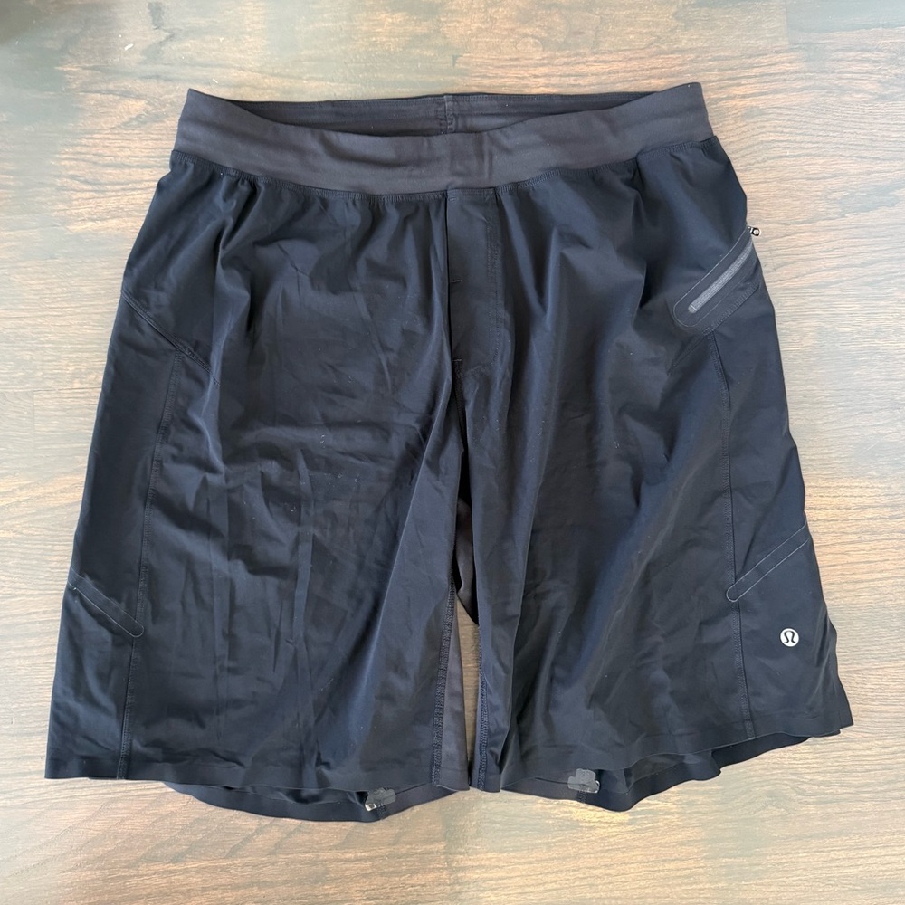 Lululemon Men's Black Athletic Shorts Large